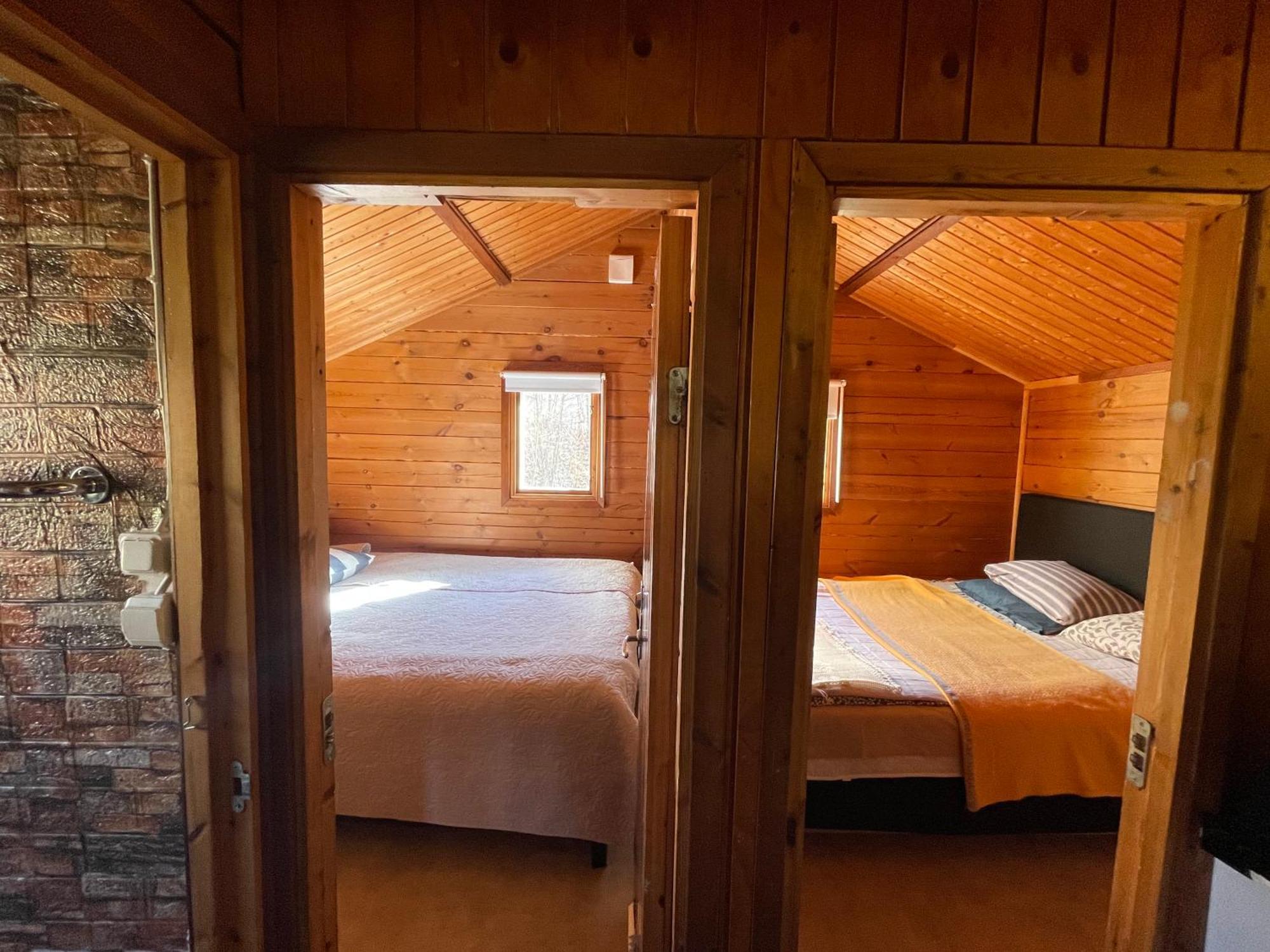 Three Rooms Stuga I Stugby Near National Park Undenäs Eksteriør billede