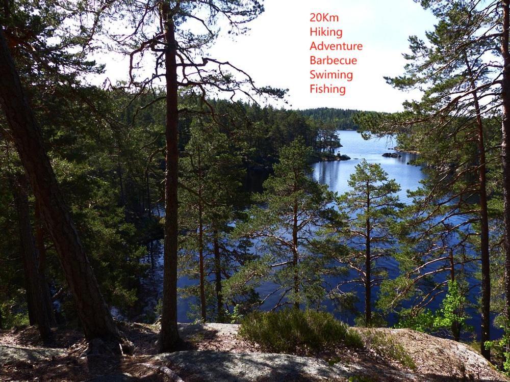Three Rooms Stuga I Stugby Near National Park Undenäs Eksteriør billede